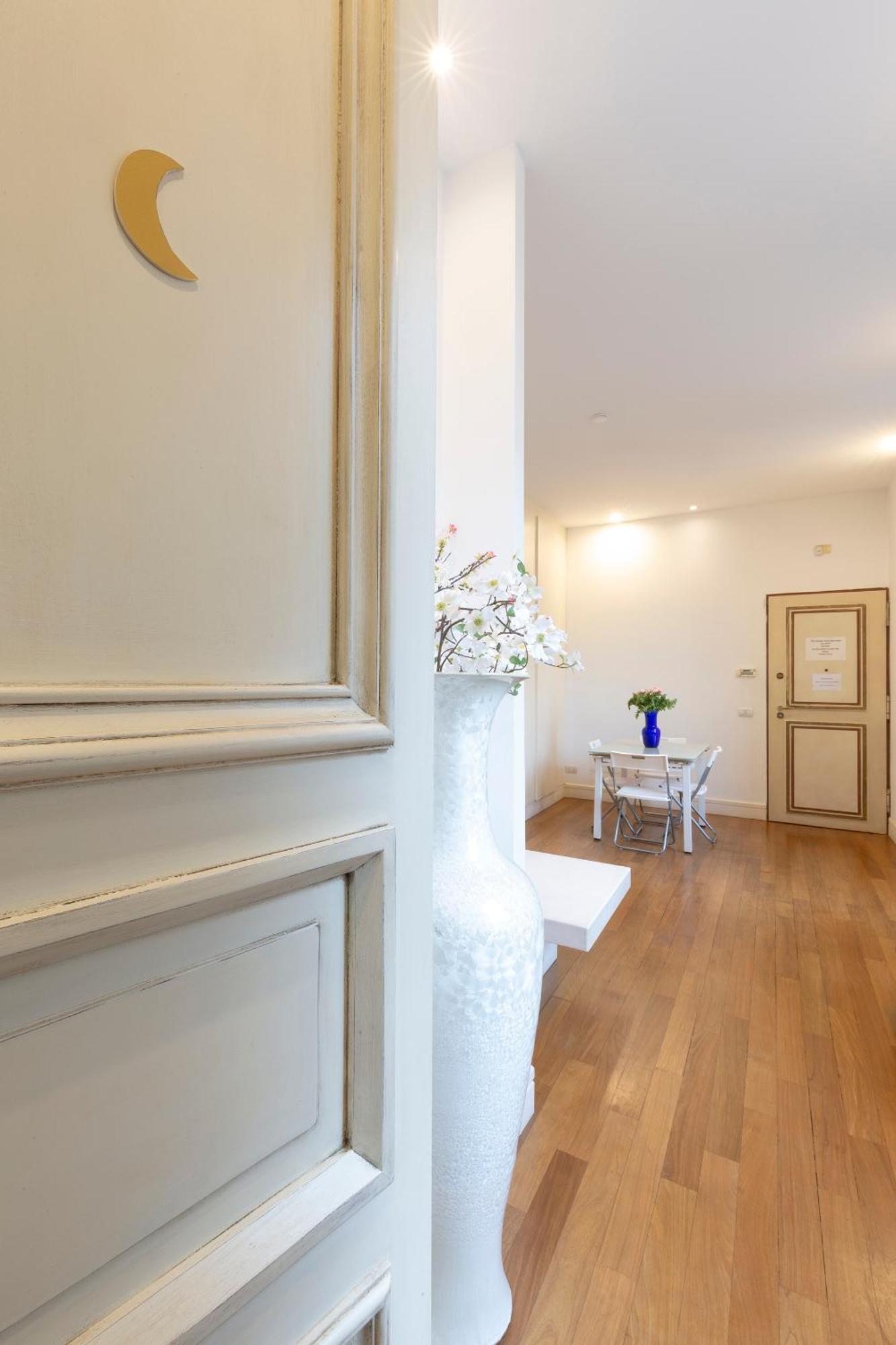 Vittore Rooms & Apartment Milan Extérieur photo