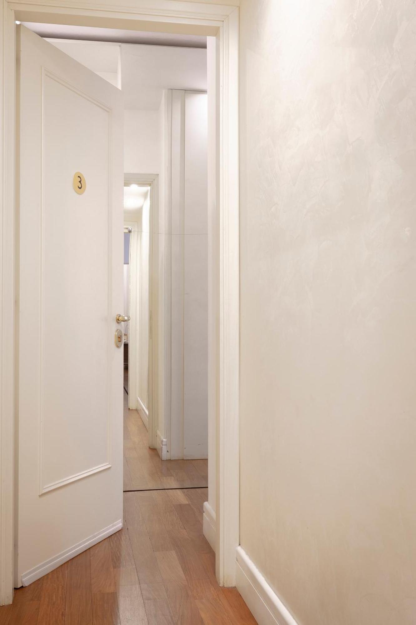 Vittore Rooms & Apartment Milan Extérieur photo