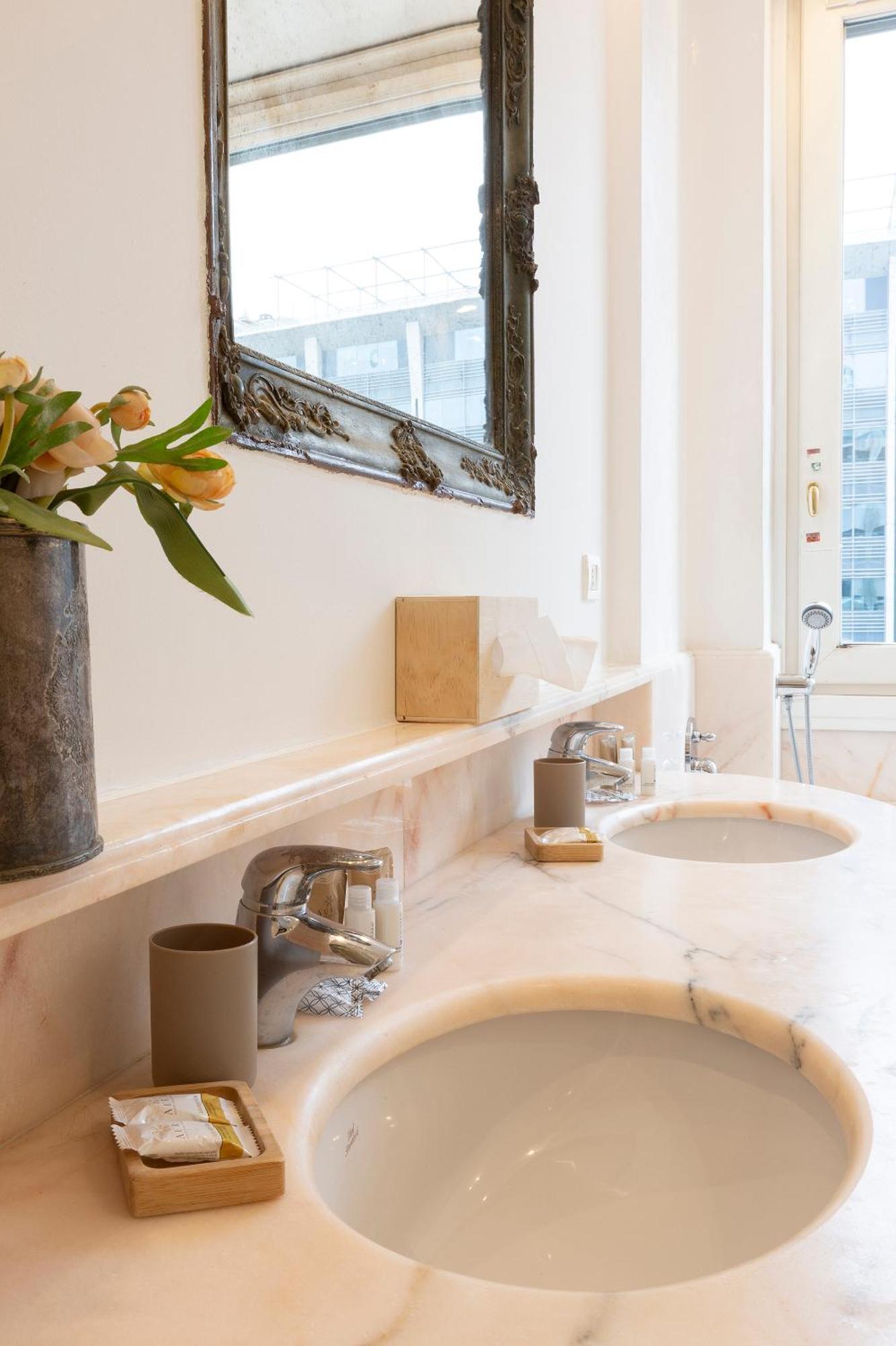 Vittore Rooms & Apartment Milan Extérieur photo